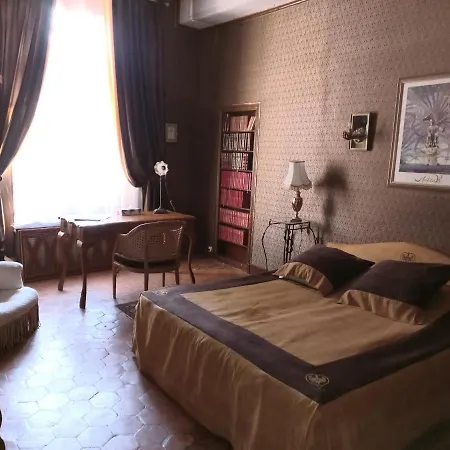 Location Meuble De Tourisme La Rose Des Fables