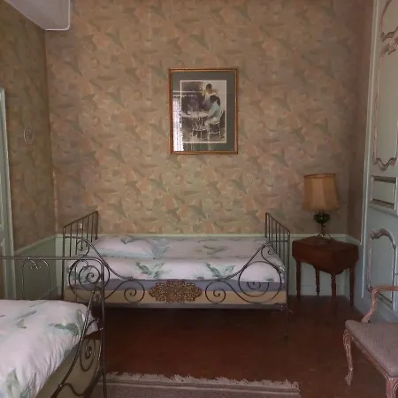 Maison d'hôtes Location Meuble De Tourisme La Rose Des Fables Château-Thierry