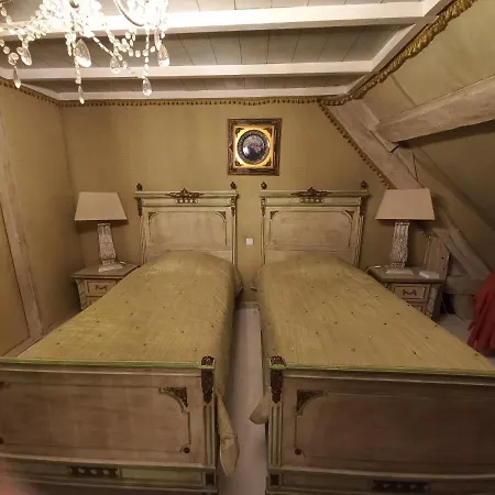 Location Meuble De Tourisme La Rose Des Fables Vendégház