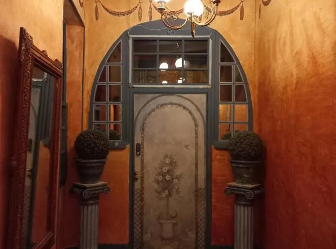 Location Meuble De Tourisme La Rose Des Fables Guest house Chateau-Thierry