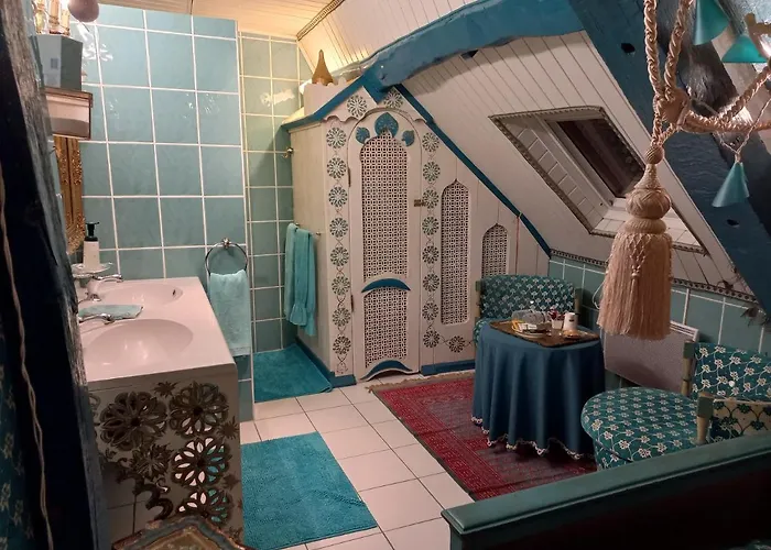 Guest house Location Meuble De Tourisme La Rose Des Fables Chateau-Thierry