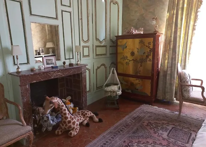 Location Meuble De Tourisme La Rose Des Fables 4* Chateau-Thierry