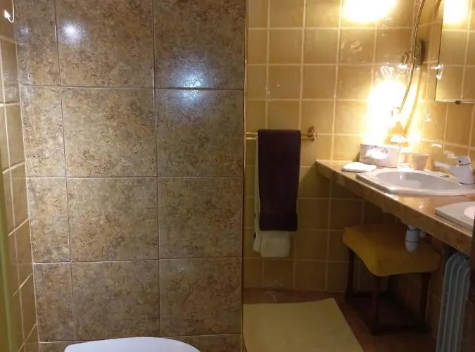 Guest house Location Meuble De Tourisme La Rose Des Fables